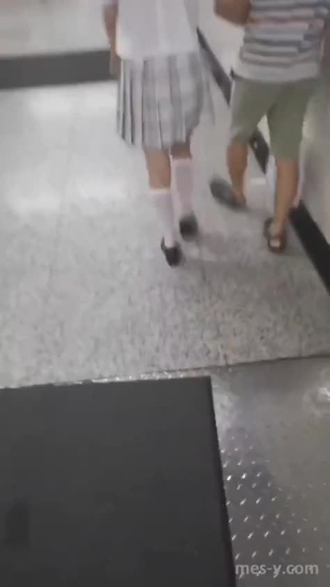d23f69a4-2302-4b0d-adb5-0dce535e45f4.mp4