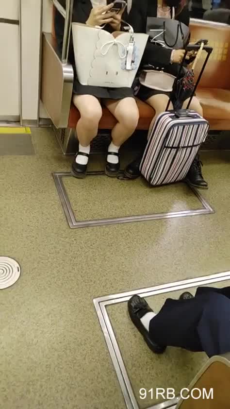 5cad257c-2fe1-4b61-b37d-c600c63da6af.mp4