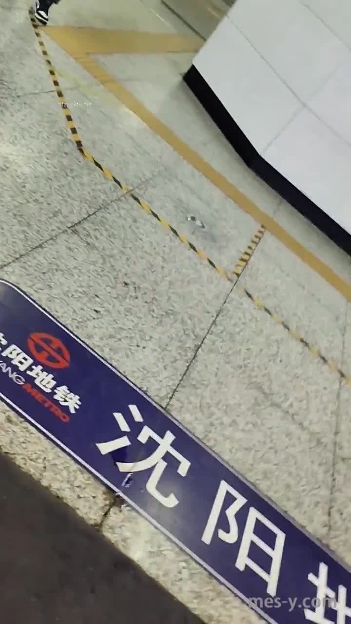 f4528ced-a0e4-4c8c-a5fc-ec2704a434b5.mp4