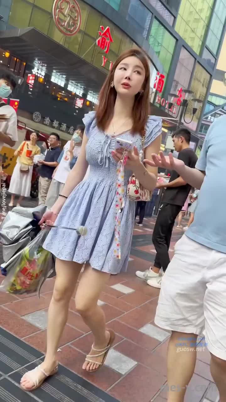 dfeaed3d-2917-475e-af89-3139882675e6.mp4