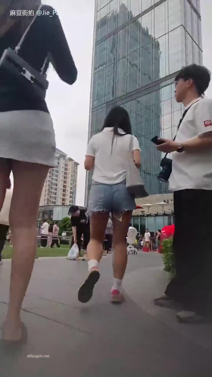 20944478-335f-11f0-abba-6296f5242e55.mp4
