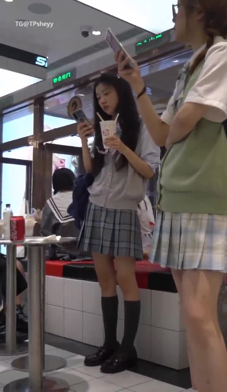 d927214e-25fa-11f0-8fb5-9e5d5bfbca85.mp4