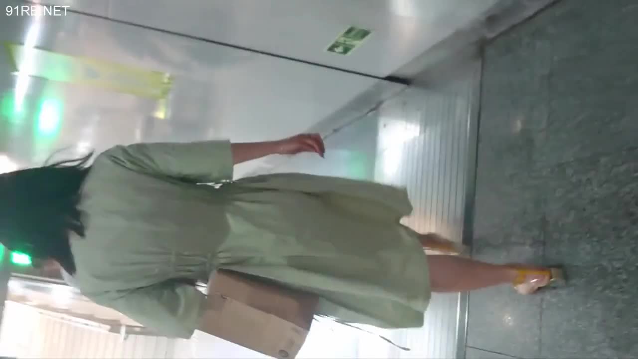 d882a1ce-2ac2-479b-b5fa-4495150568ef.mp4