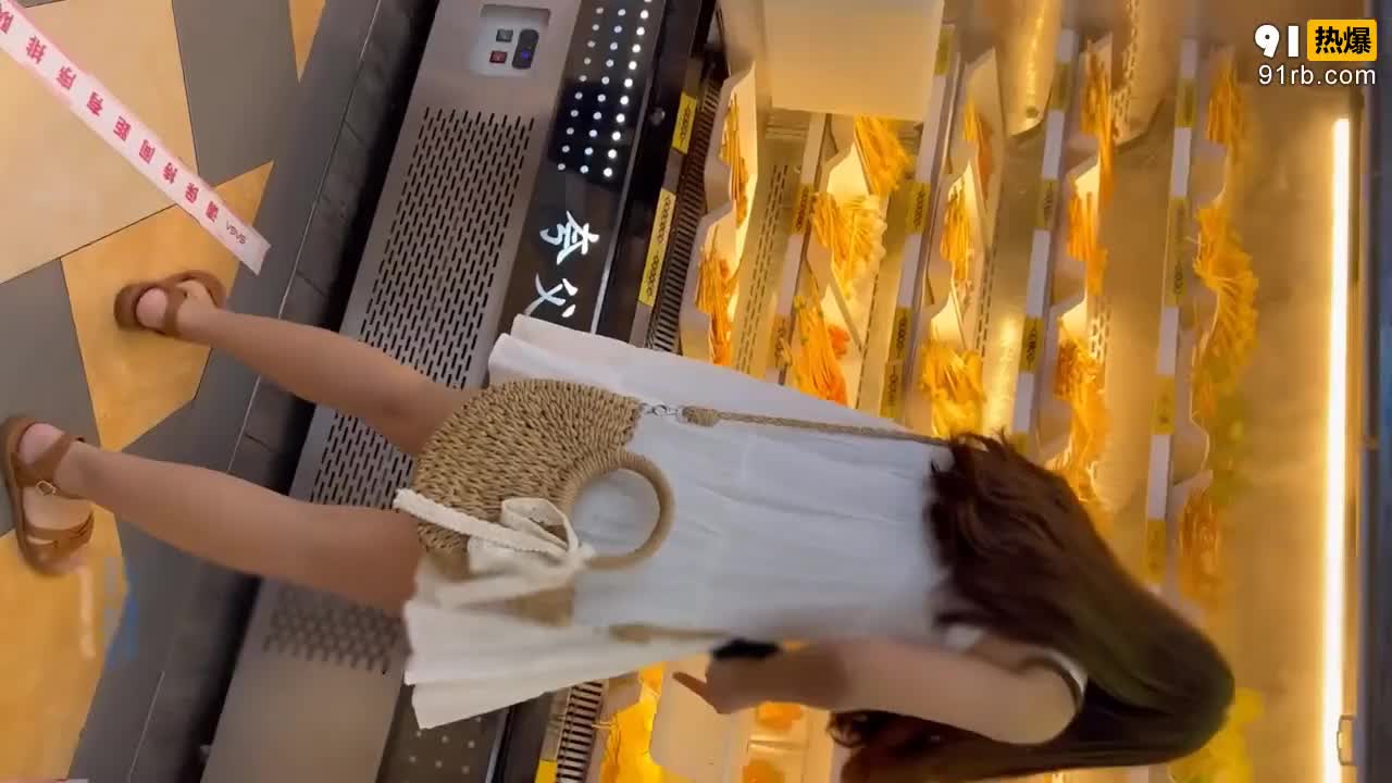22c28c42-3b0a-4131-9426-bb19f6f59e8c.mp4