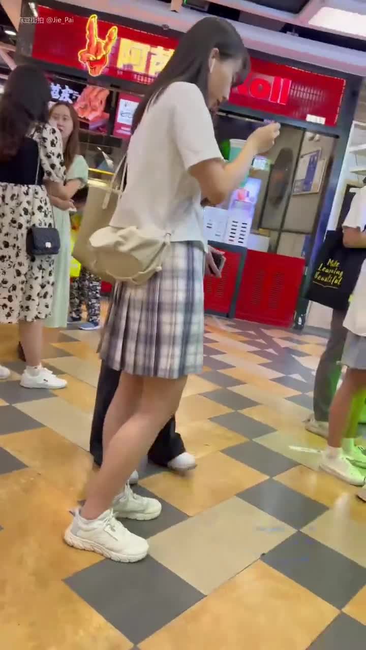 a58f389e-33fb-11f0-85ba-060db0d232c4.mp4