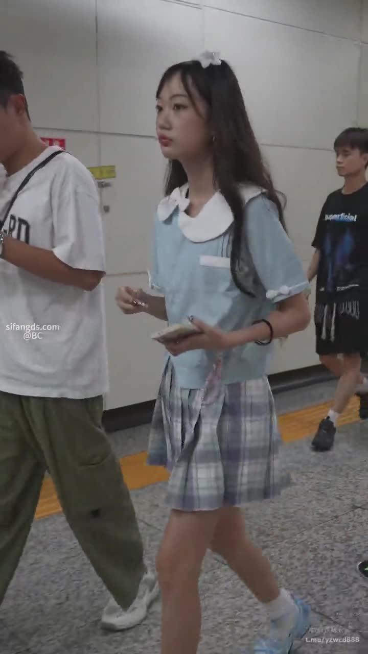 bda86b20-2367-11f0-8a71-02f05352dc7f.mp4