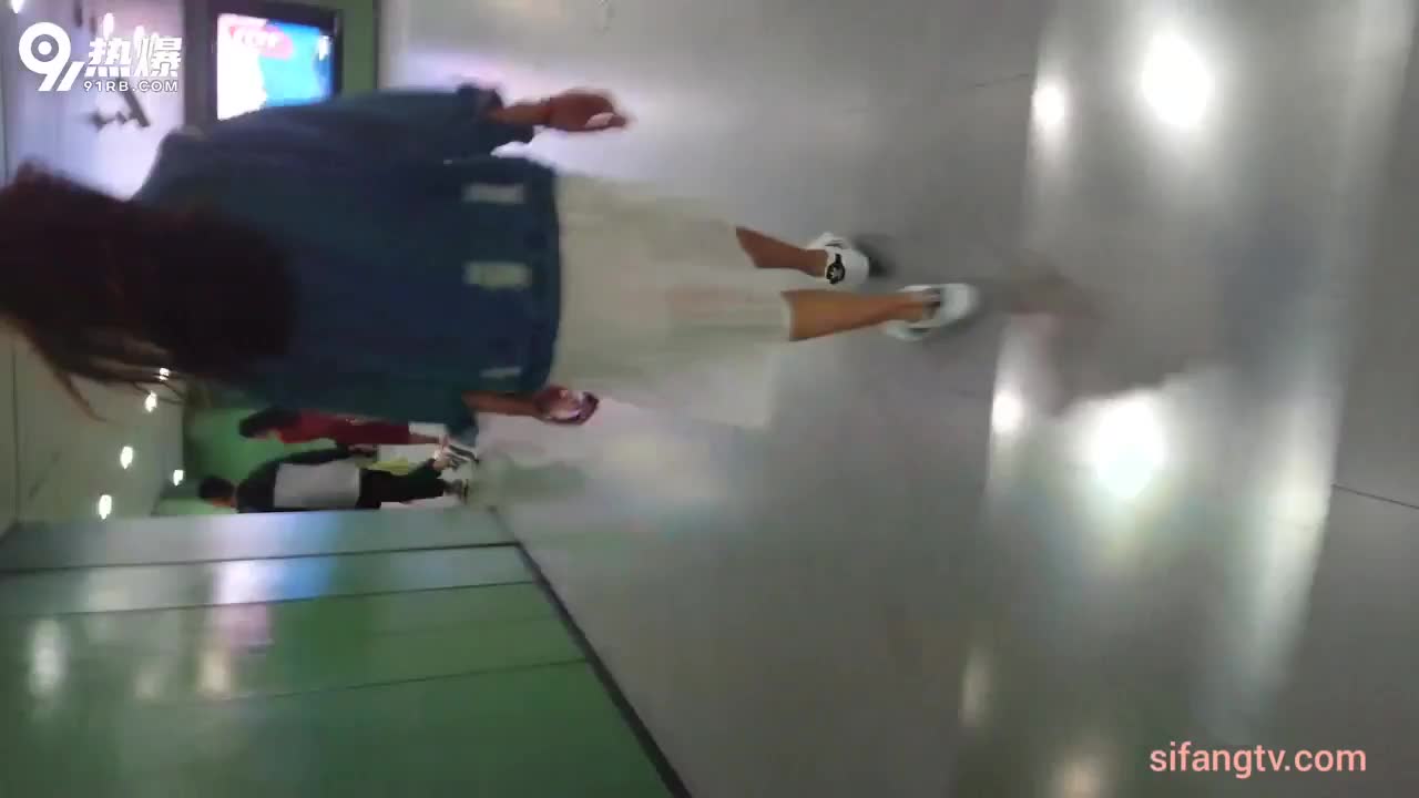 42d6b3e1-3f9b-465c-8403-37acccf6c485.mp4