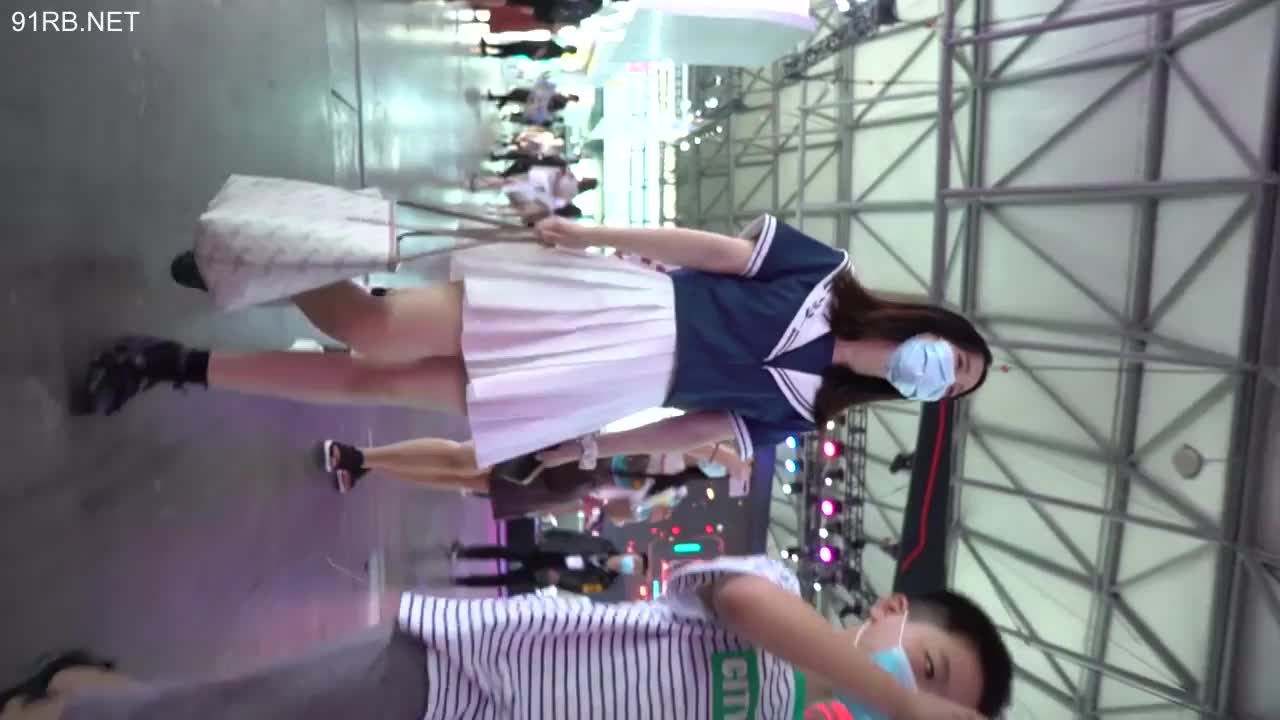 26b1b93a-0e96-416a-9f63-ff0ec435904d.mp4