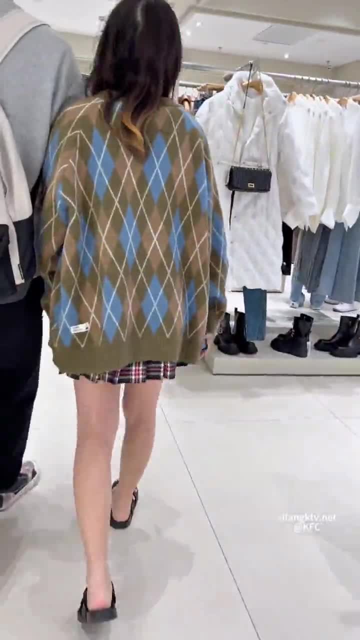 e1230f98-2c76-11f0-9f76-d2aa28aa9c1a.mp4