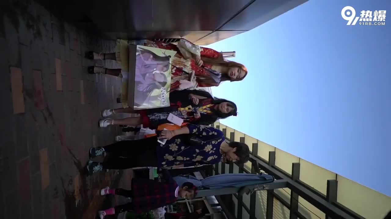 2b4e5e7c-b7f5-4a35-a0e0-04a342d35b84.mp4