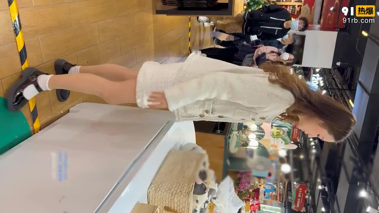 ee6b0076-7131-4901-a1f0-121f87436634.mp4