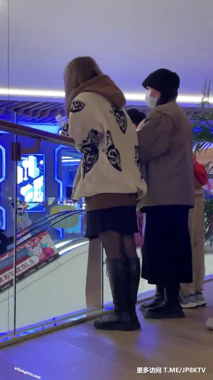 e89c3c42-304d-11f0-bd0a-9635f8b4fdee.mp4