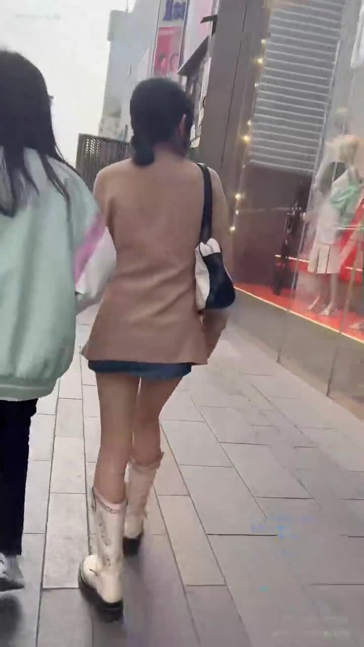 e612e94e-3462-11f0-85ba-060db0d232c4.mp4