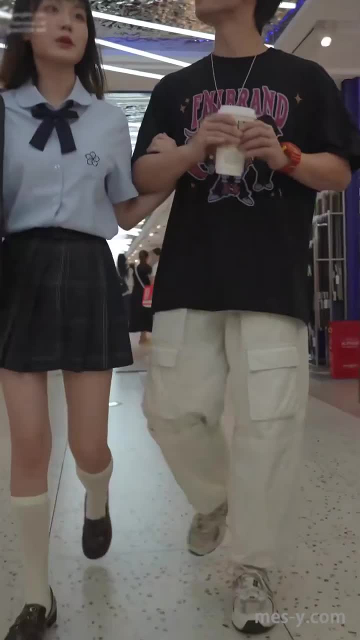 082cec1d-0708-4daa-9622-d0559eae824c.mp4