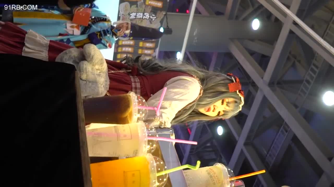 bee960d7-fe4a-4081-88ee-f963cfd7039e.mp4