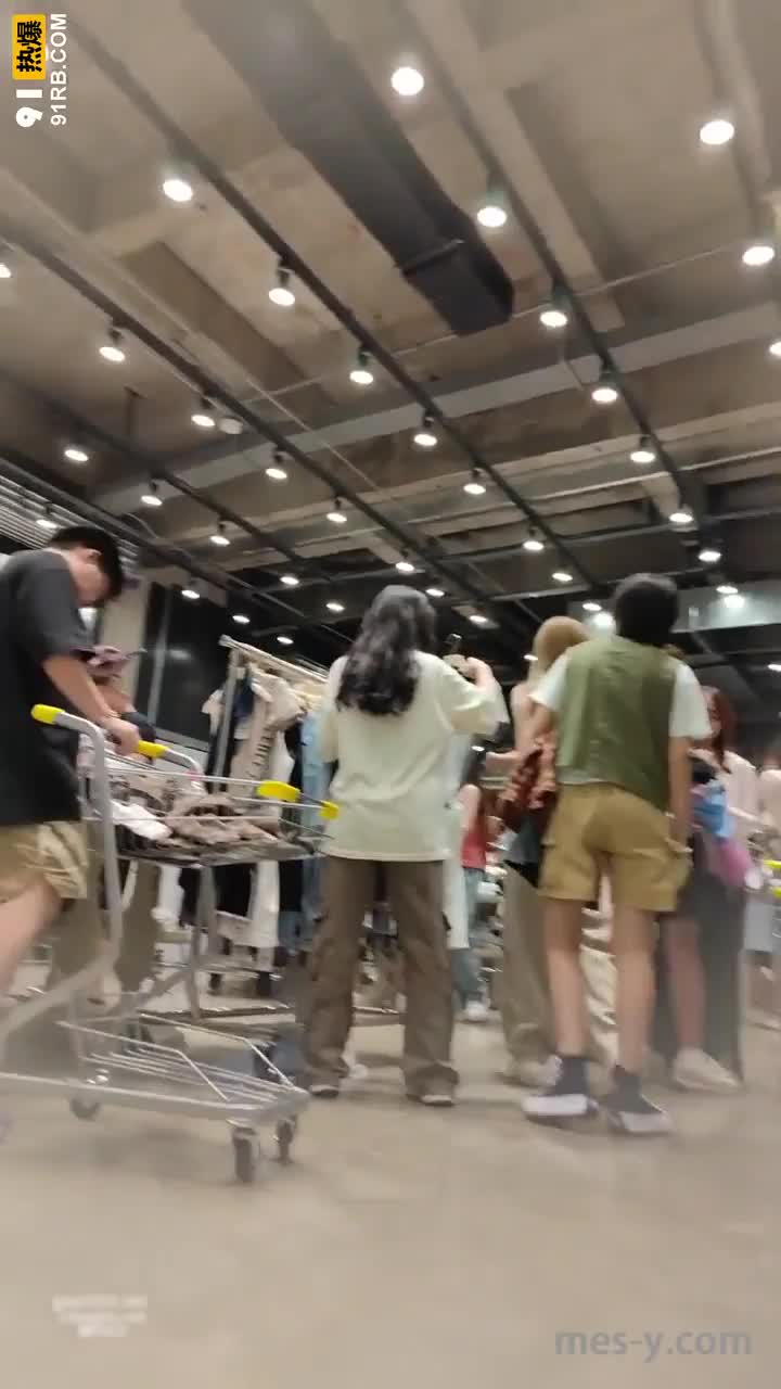 2d3465d7-2389-411e-b774-a53d8ad05b9a.mp4