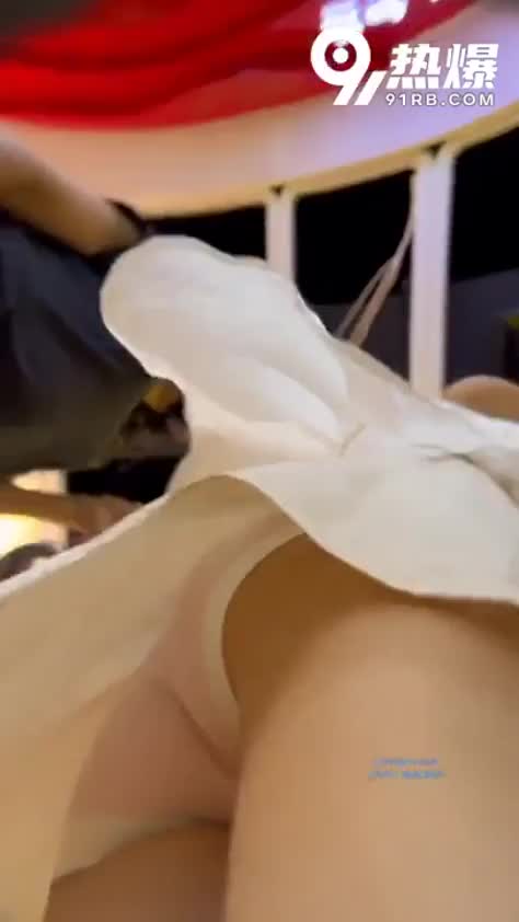 f92bd881-4909-498b-a910-971958504d7e.mp4