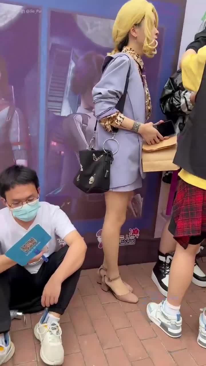 d400bb34-3406-11f0-85ba-060db0d232c4.mp4