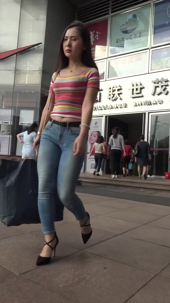 da76bae6-3bbe-4f7a-85a2-864d03304349.mp4