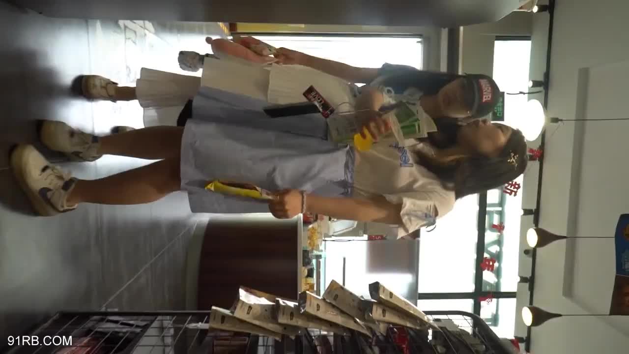 afe80600-15da-43c4-adfc-3100d4b46635.mp4