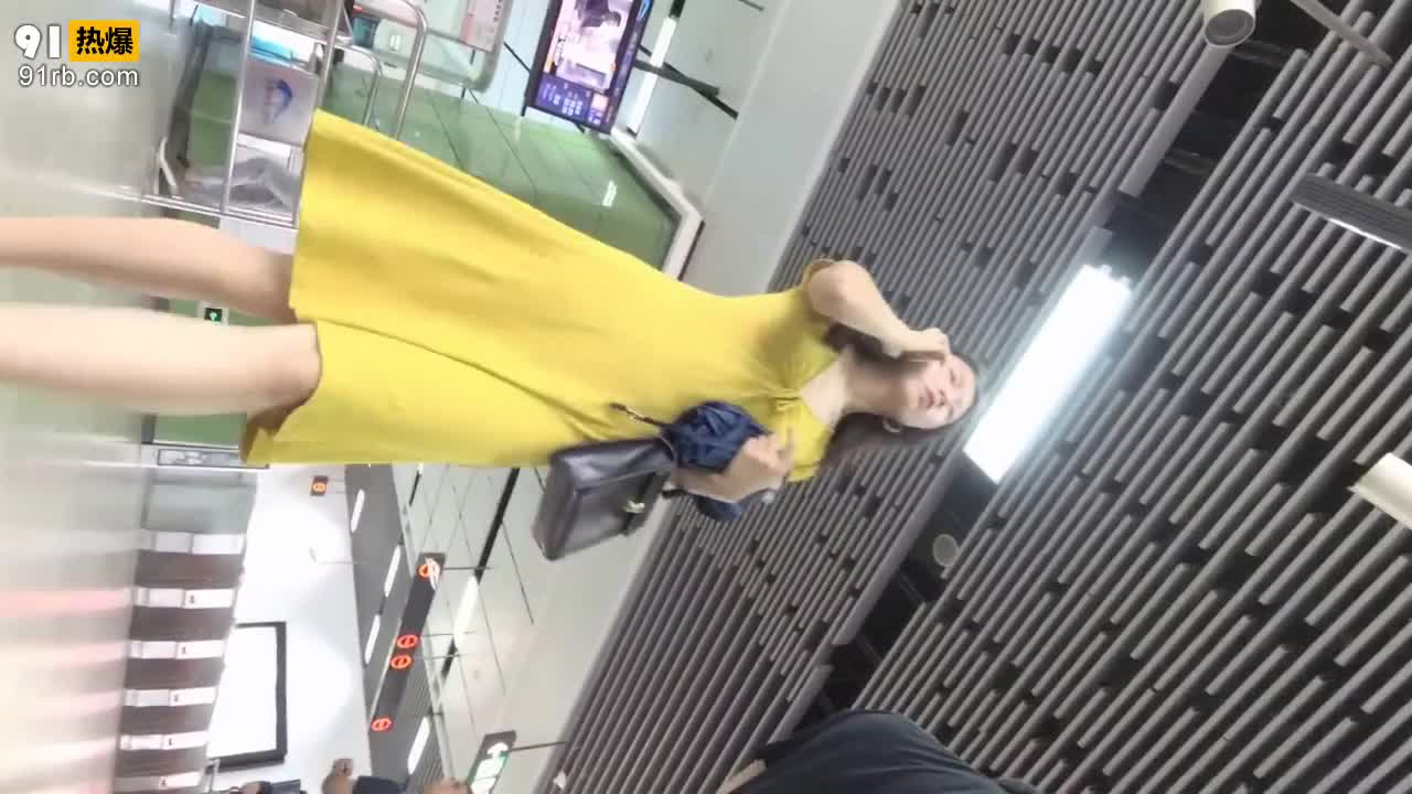 aa5c8d6a-4988-4ad4-85e1-127c53ea283e.mp4