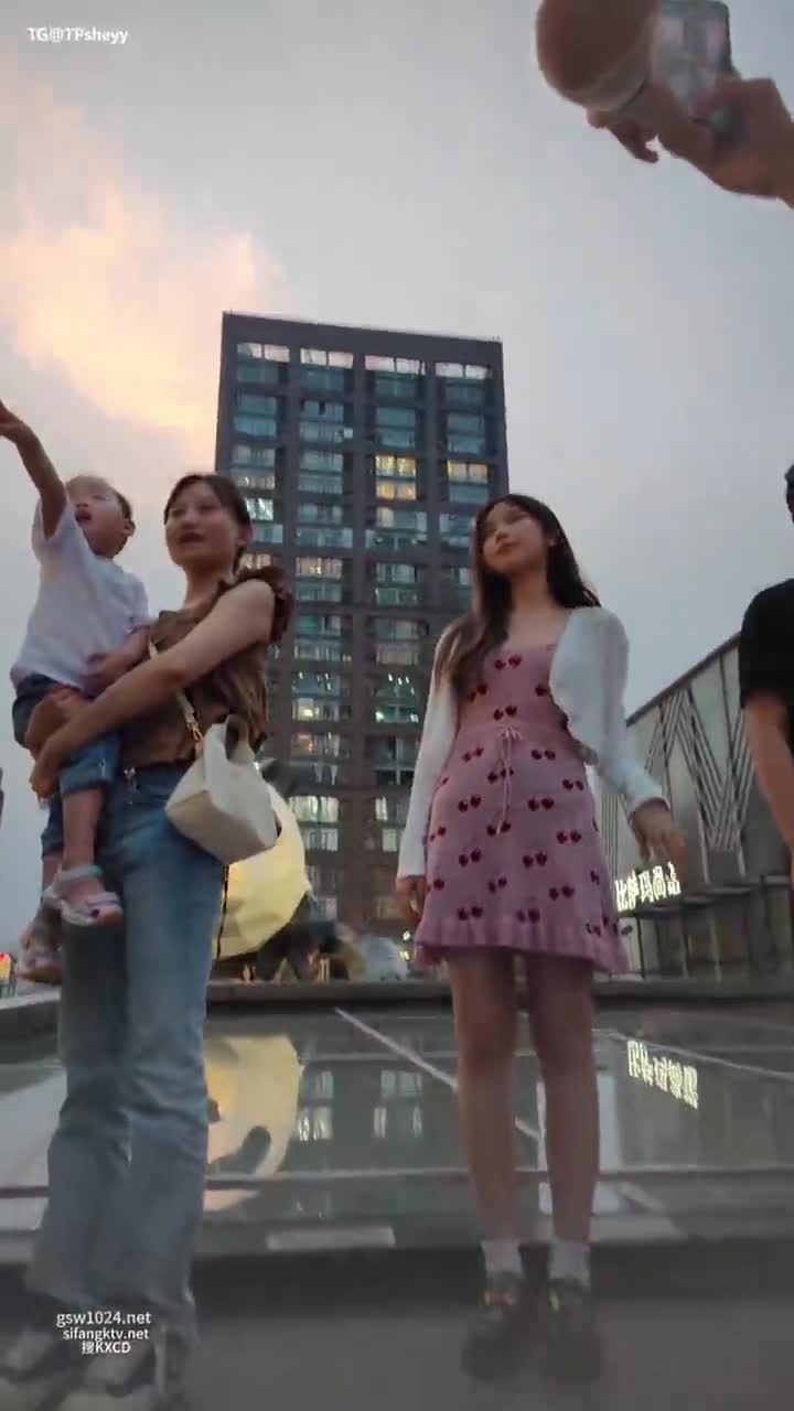 dc204a2a-2667-11f0-8fb5-9e5d5bfbca85.mp4