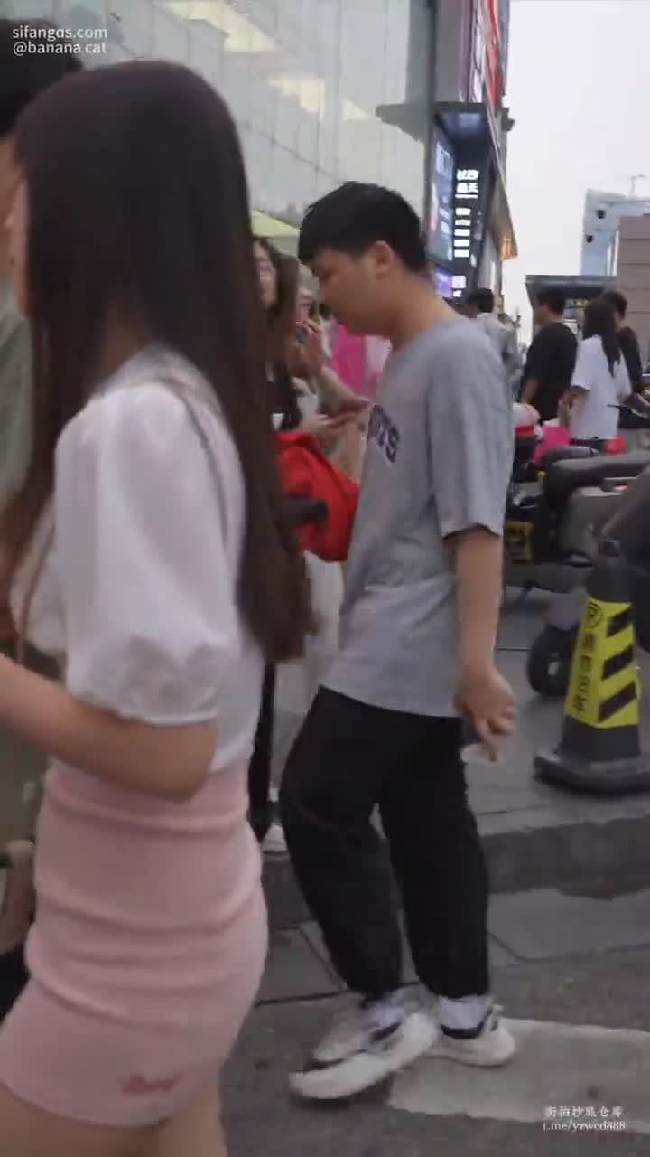 ff5269d0-3506-11f0-85ba-060db0d232c4.mp4
