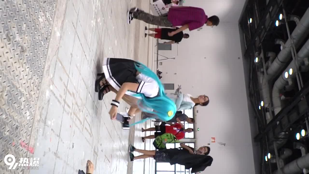 015d18a0-5b14-456a-bdbf-743aa270fc38.mp4