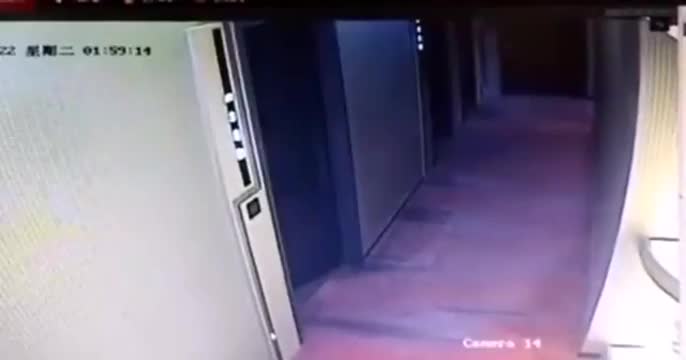 0f8c5c59-ddb8-4b9a-a113-47a76842f939.mp4