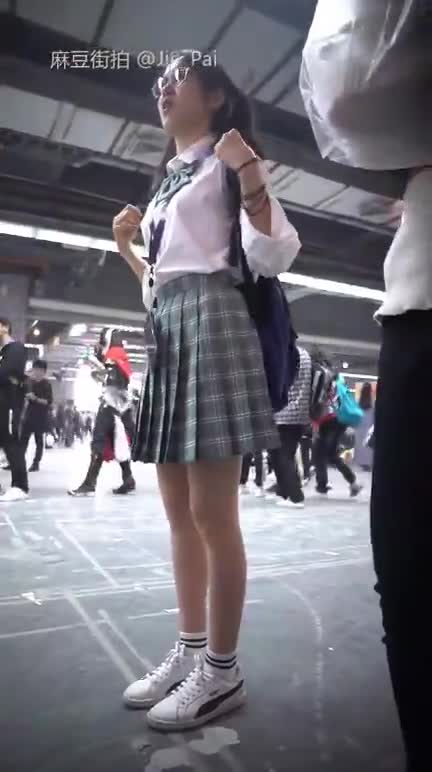 43b8edd4-34bb-11f0-85ba-060db0d232c4.mp4