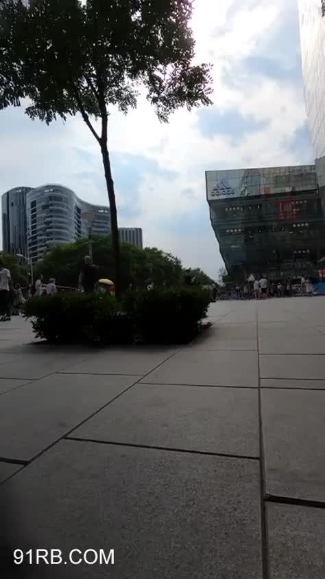 356b7634-756a-400d-86c2-037144ad548b.mp4