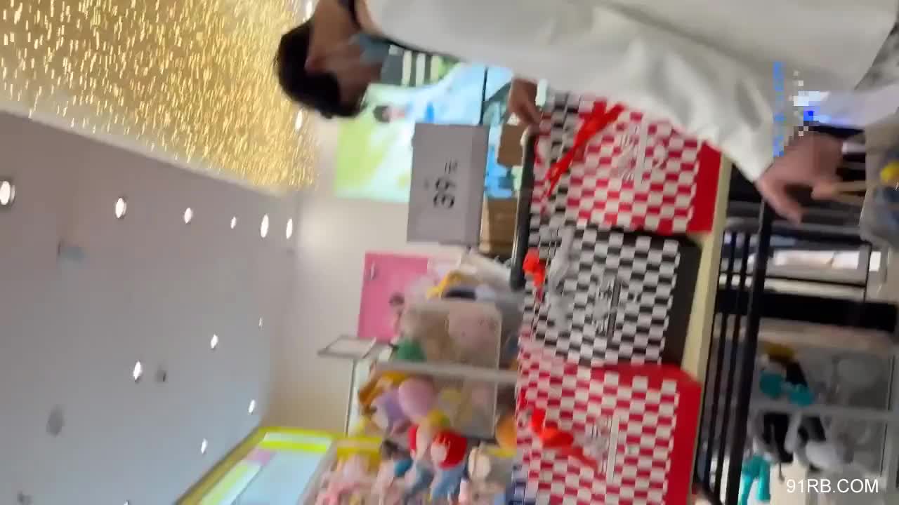 0175197d-cc2f-47d1-9f71-7ca6417a0b50.mp4