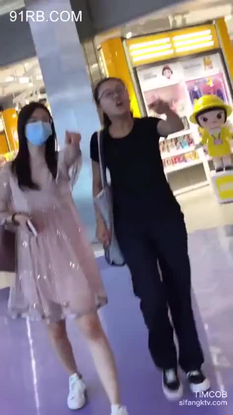 aaa7450b-6215-4825-9dd7-c3e57e266075.mp4