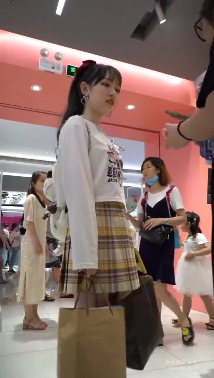 20a6d858-2550-11f0-8302-1ea9f0735b0f.mp4
