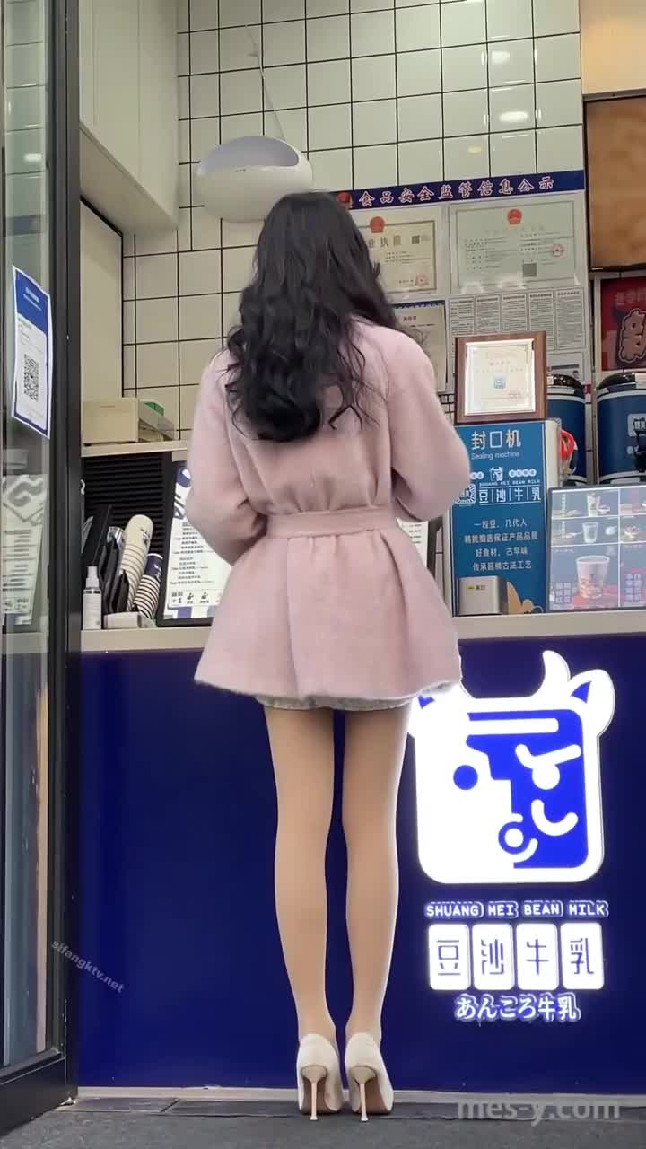 ae5c1031-9573-4b69-888b-b33458e0ae6f.mp4
