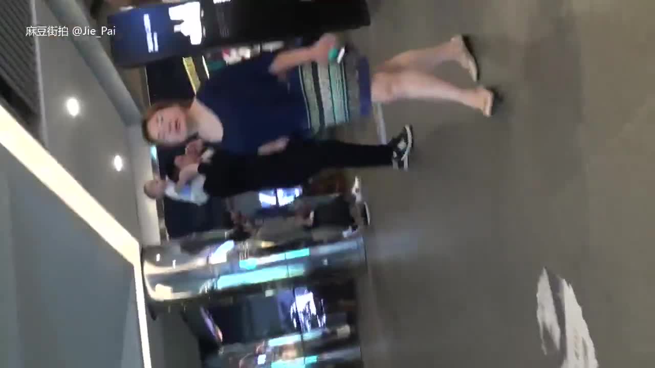 2fff0ffa-32a2-11f0-8e28-4ad8410911d3.mp4