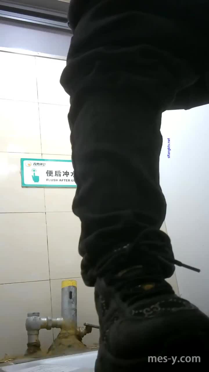 308dc703-f2f1-4c4e-b717-beb92ac0de99.mp4