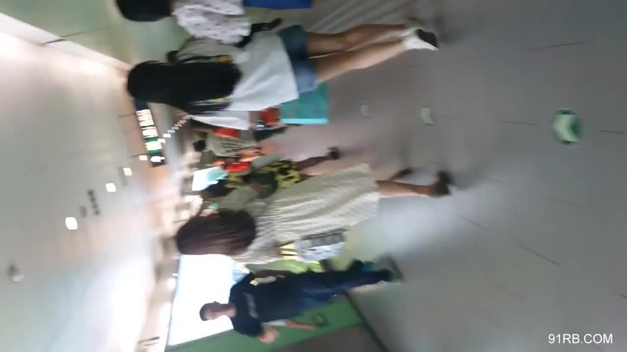 eff53c6a-950b-48bd-8851-caf0ef447e55.mp4