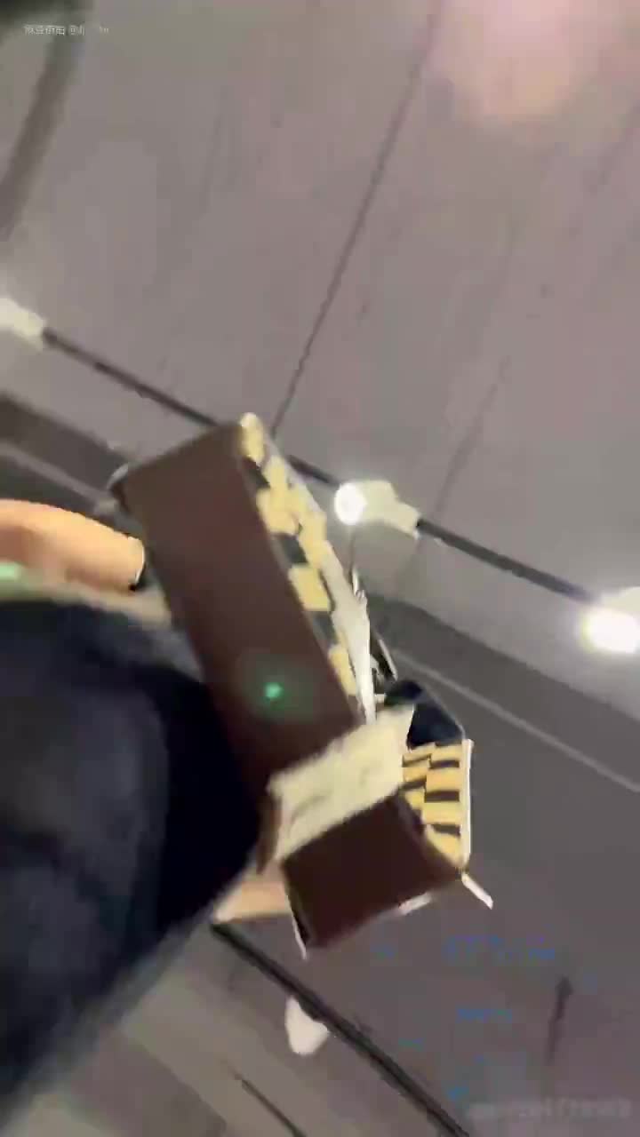 06ba4c3c-3440-11f0-85ba-060db0d232c4.mp4
