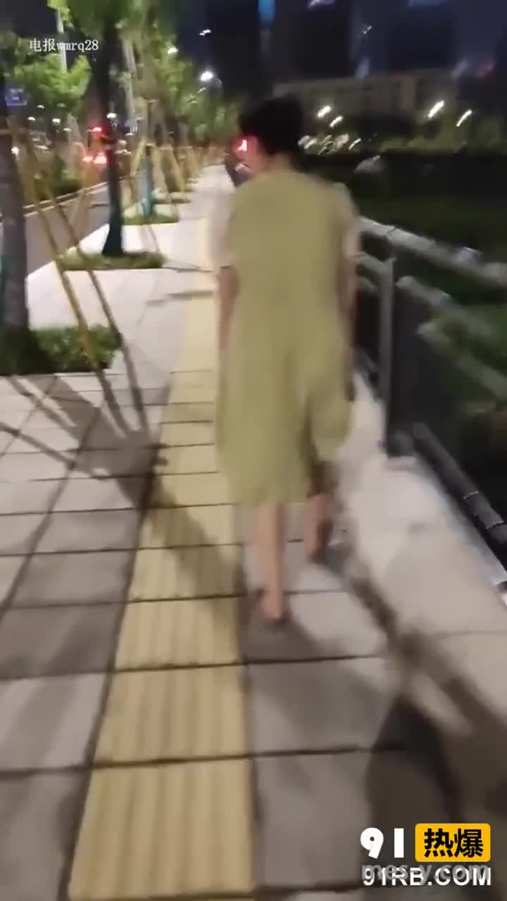 0c9123f0-952a-4e31-9e97-12db0b1e2621.mp4