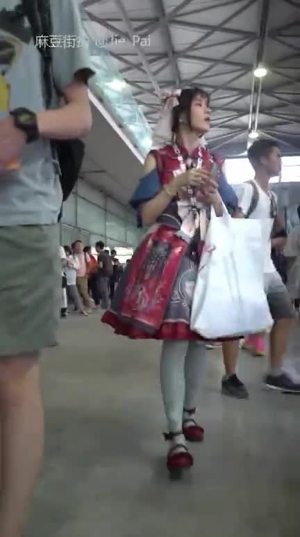 6bbeb168-34b3-11f0-85ba-060db0d232c4.mp4