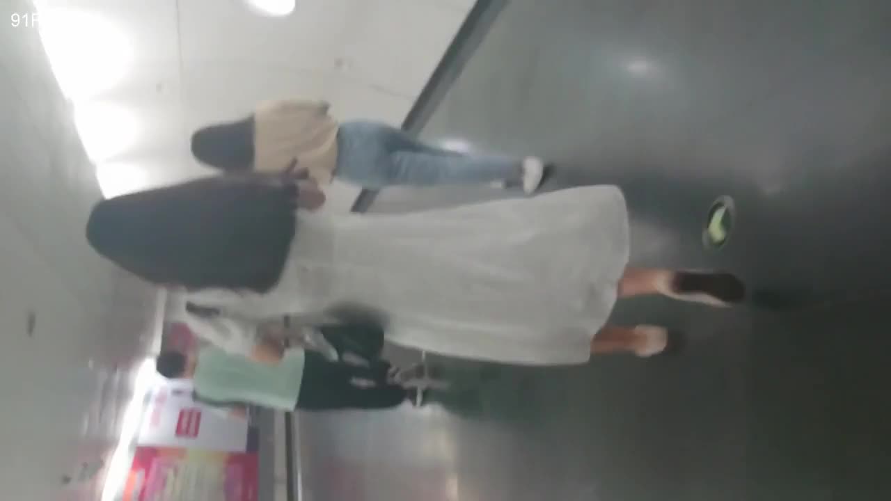 da9aae6a-fc4b-4e07-b379-079c417d4e2f.mp4