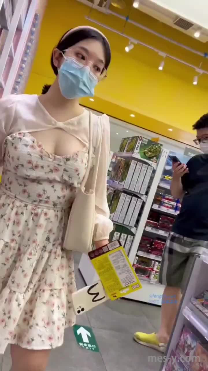 2d3d4b07-3fca-42f1-bf2b-8a9bb192a651.mp4