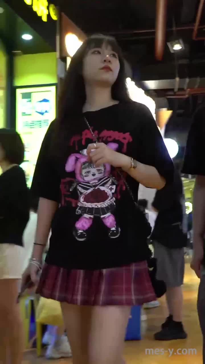9e82ffba-a07b-49bc-942c-f6b06a97e63b.mp4