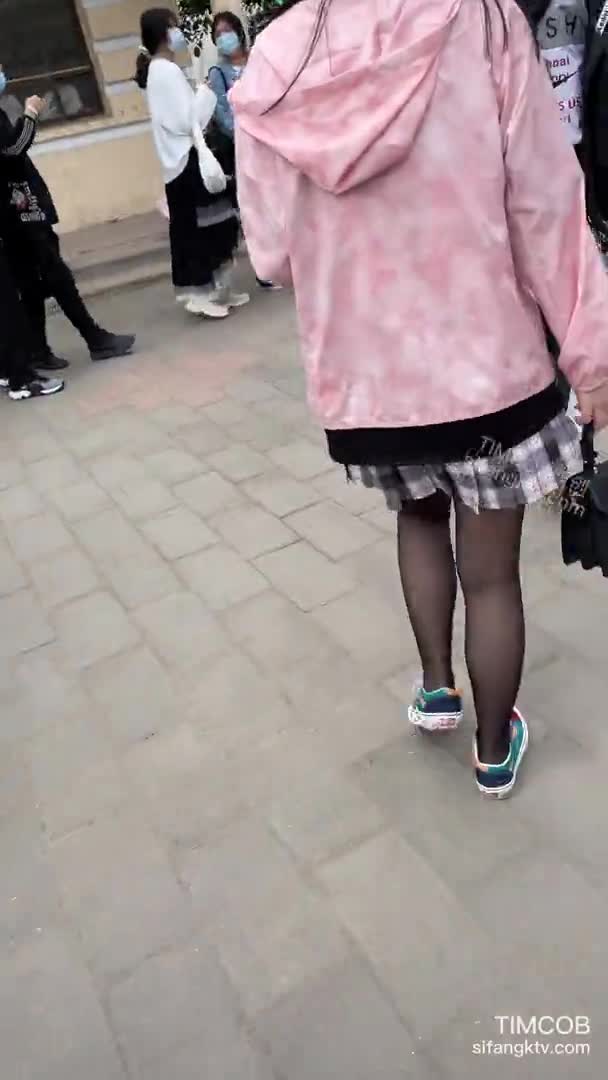 ede0401e-3682-11f0-85ba-060db0d232c4.mp4