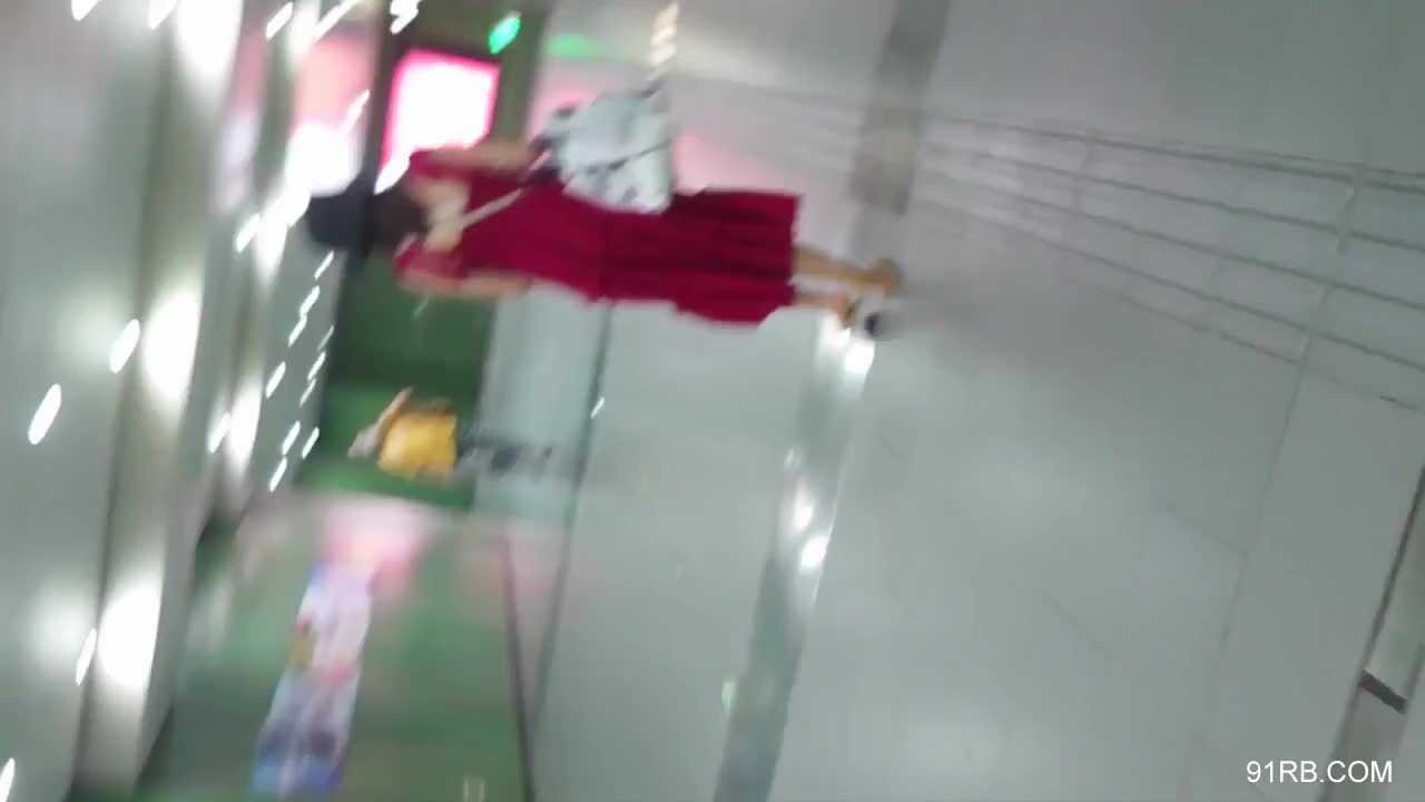 ac690dff-8efd-441f-8c2b-42b3f2ba4767.mp4