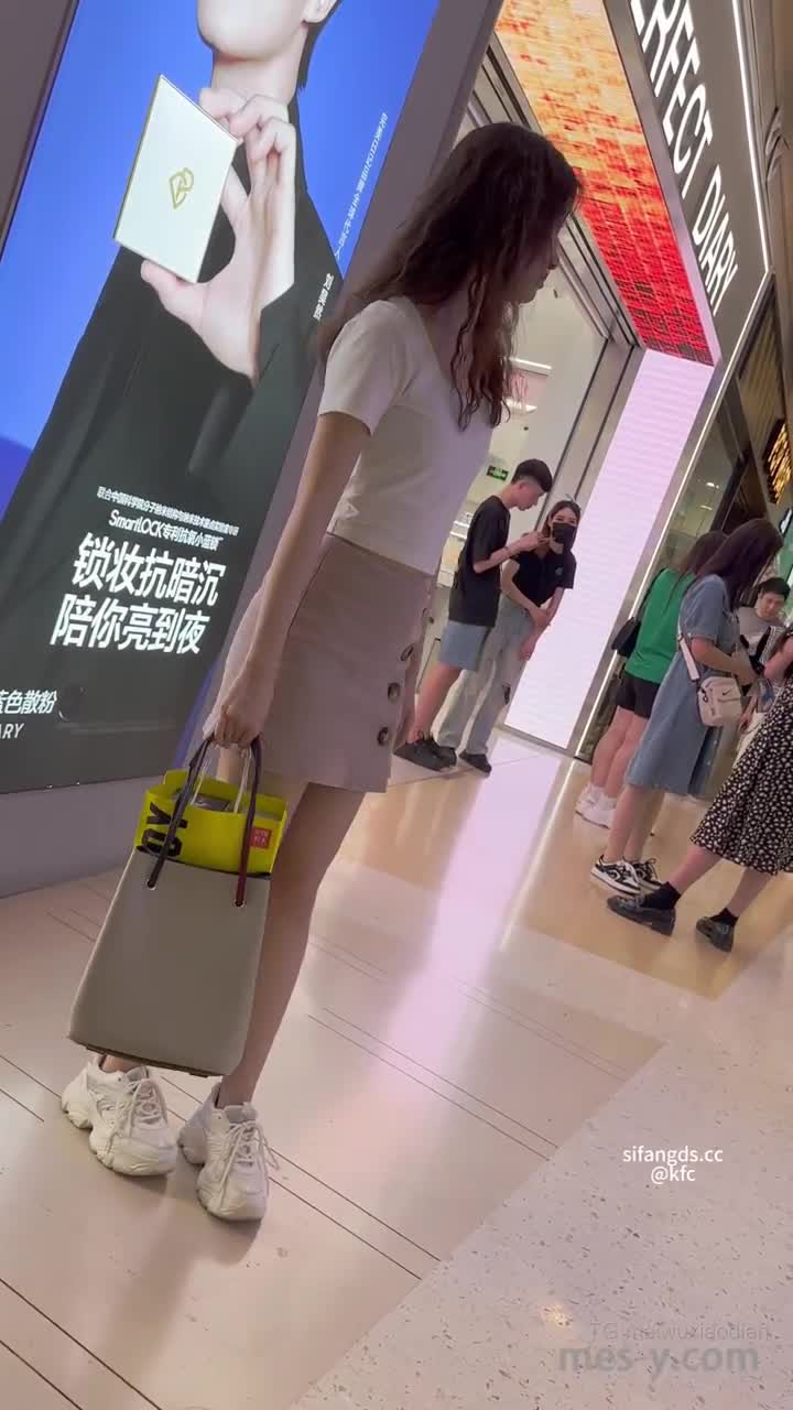 bb577d14-19a6-4f76-8122-82c970df58eb.mp4