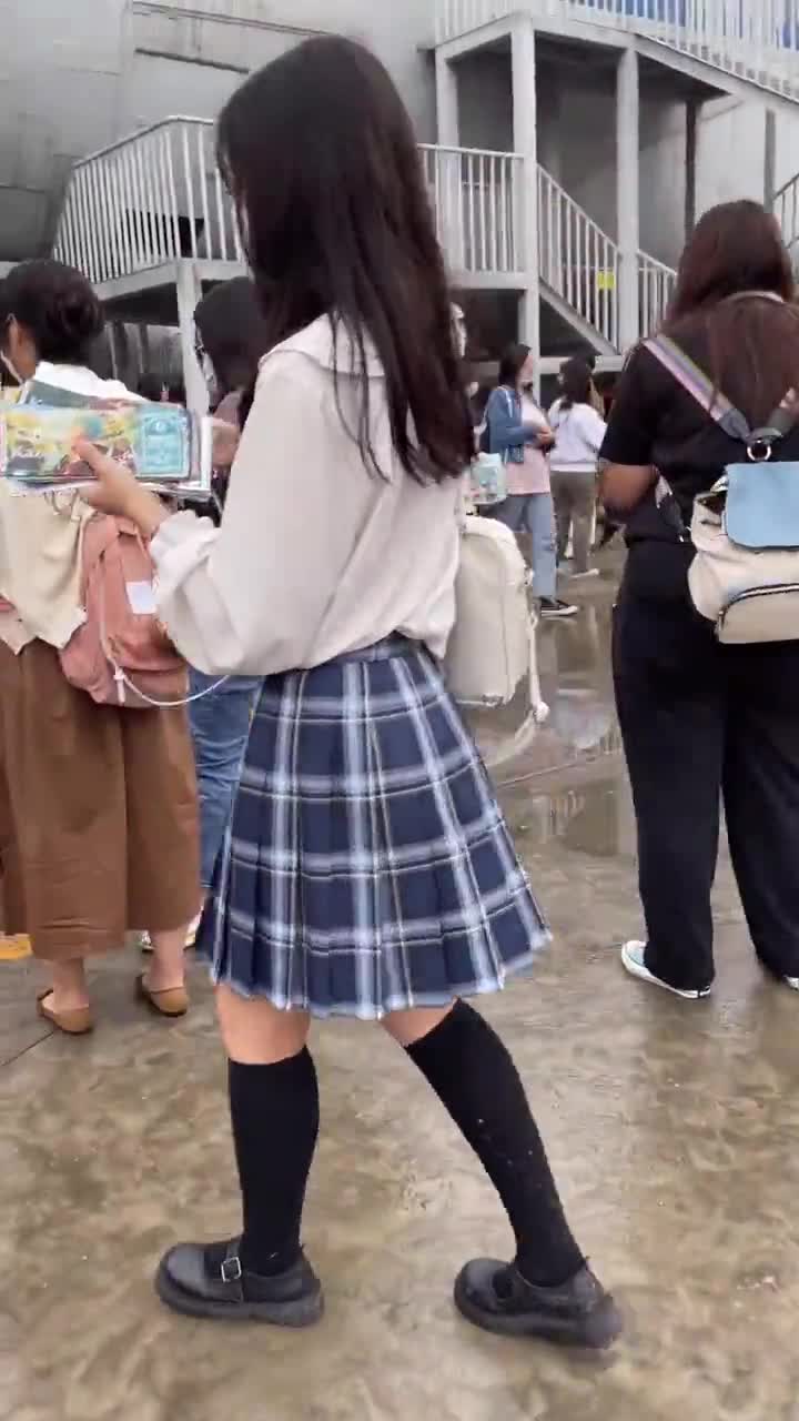 533ffba8-3a0b-11f0-8a5c-bed40c89d1ad.mp4