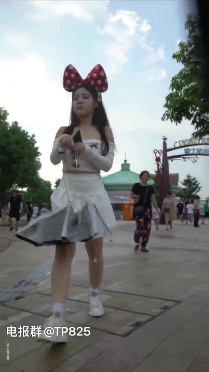 7d1310ec-2cea-11f0-b018-7662fd5927a2.mp4