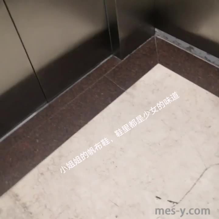 b5dbdfb4-cc6d-4620-8822-4b49685e9862.mp4